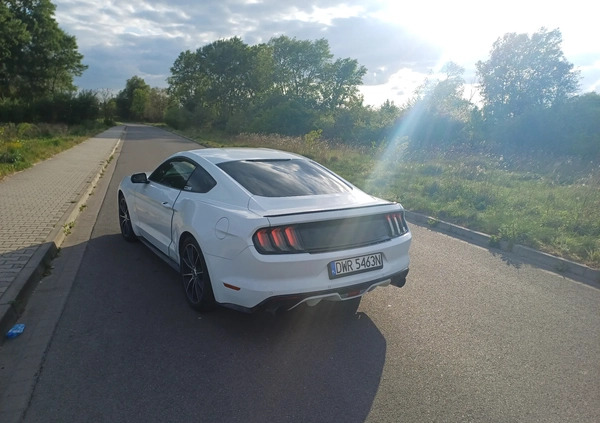 Ford Mustang cena 73000 przebieg: 116000, rok produkcji 2015 z Wrocław małe 46